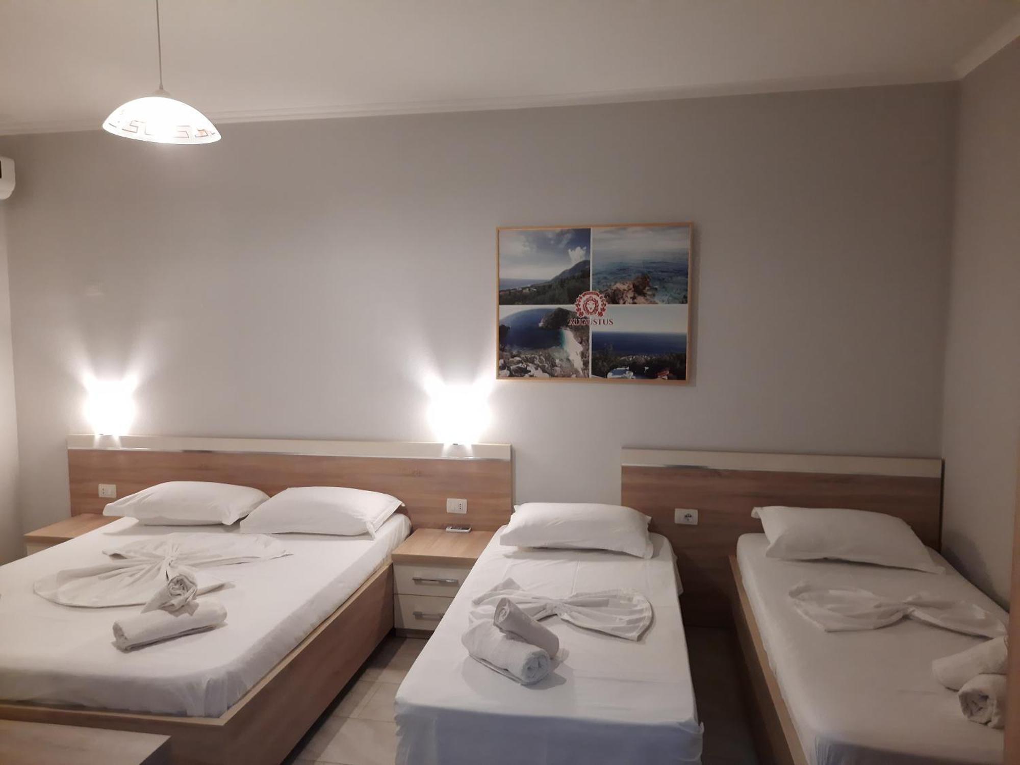 Augustus Hotel Dhërmi Habitación foto